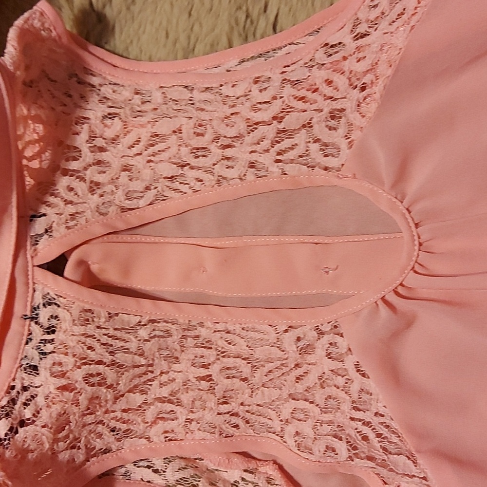 Dex sleevless shear blouse - Picture 2 of 6